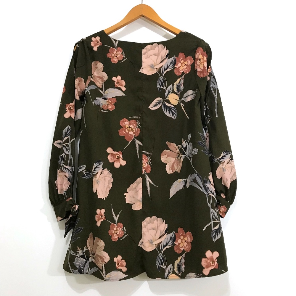 Midori Floral Shift Dress - Picture 6 of 8
